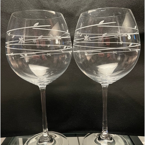 Lenox Crystal Etched Balloon Wine Glasses - Picture 2 of 6